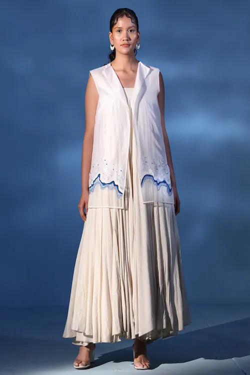 Chambray & Co.'S Evian Resham Thread Embroidery Silk Set
