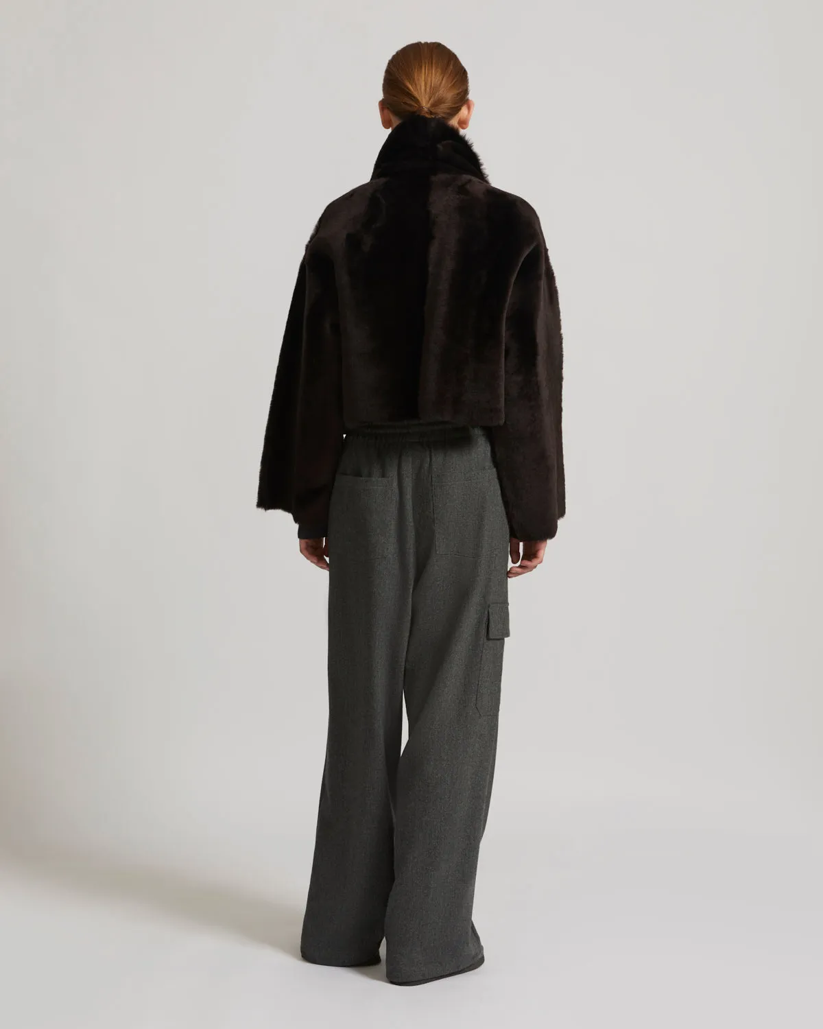 Short jacket in shearling
